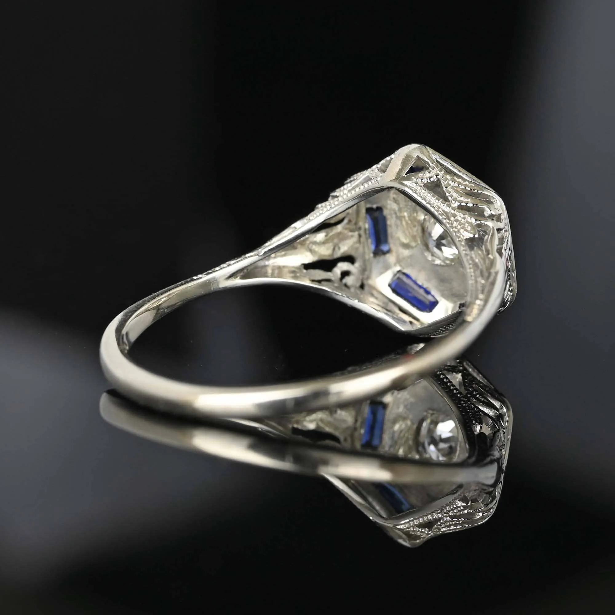 Art Deco 18K White Gold Filigree Sapphire Diamond Ring