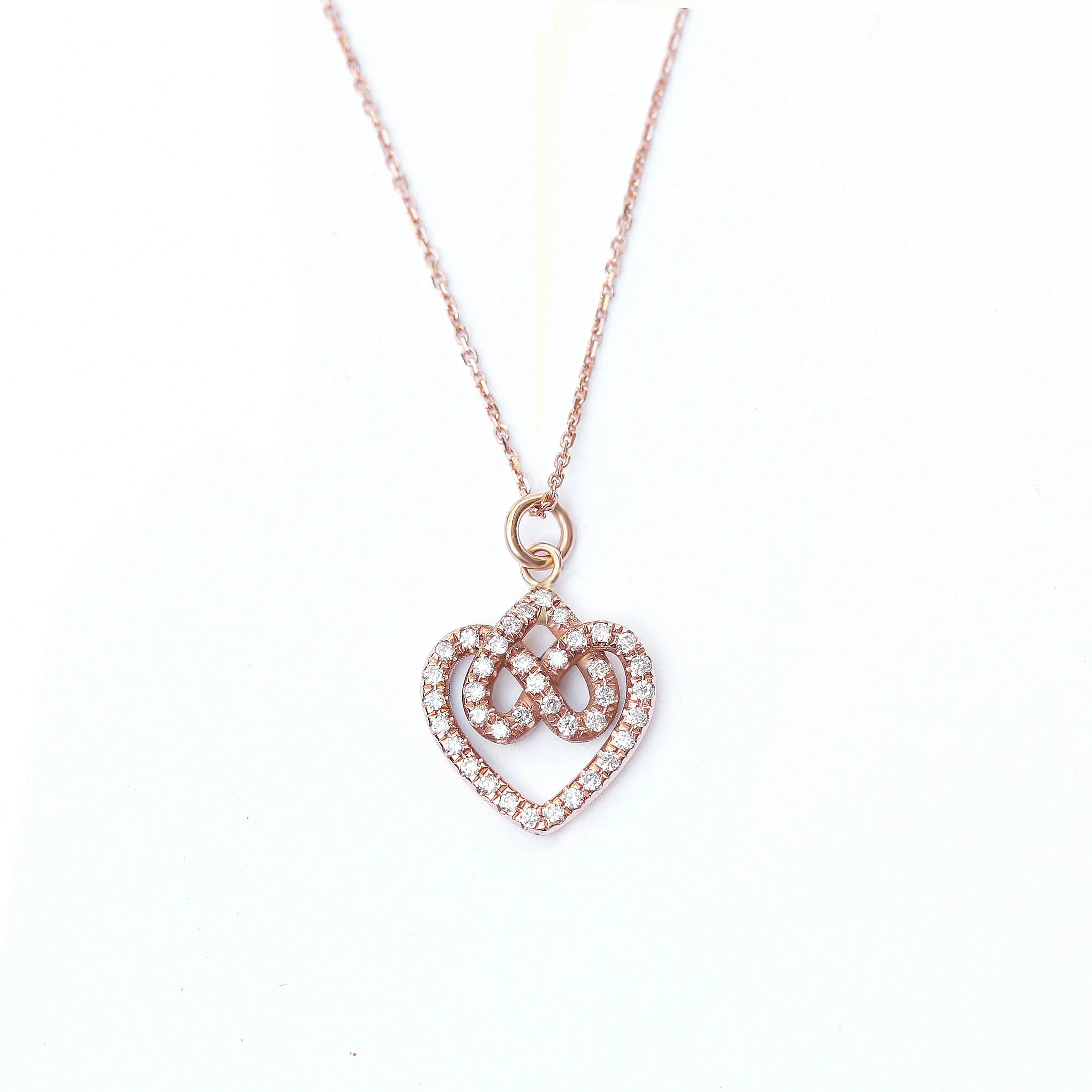 INFINITY HEARTS LOCK KNOT DIAMOND PENDANT [pre order] - SN003