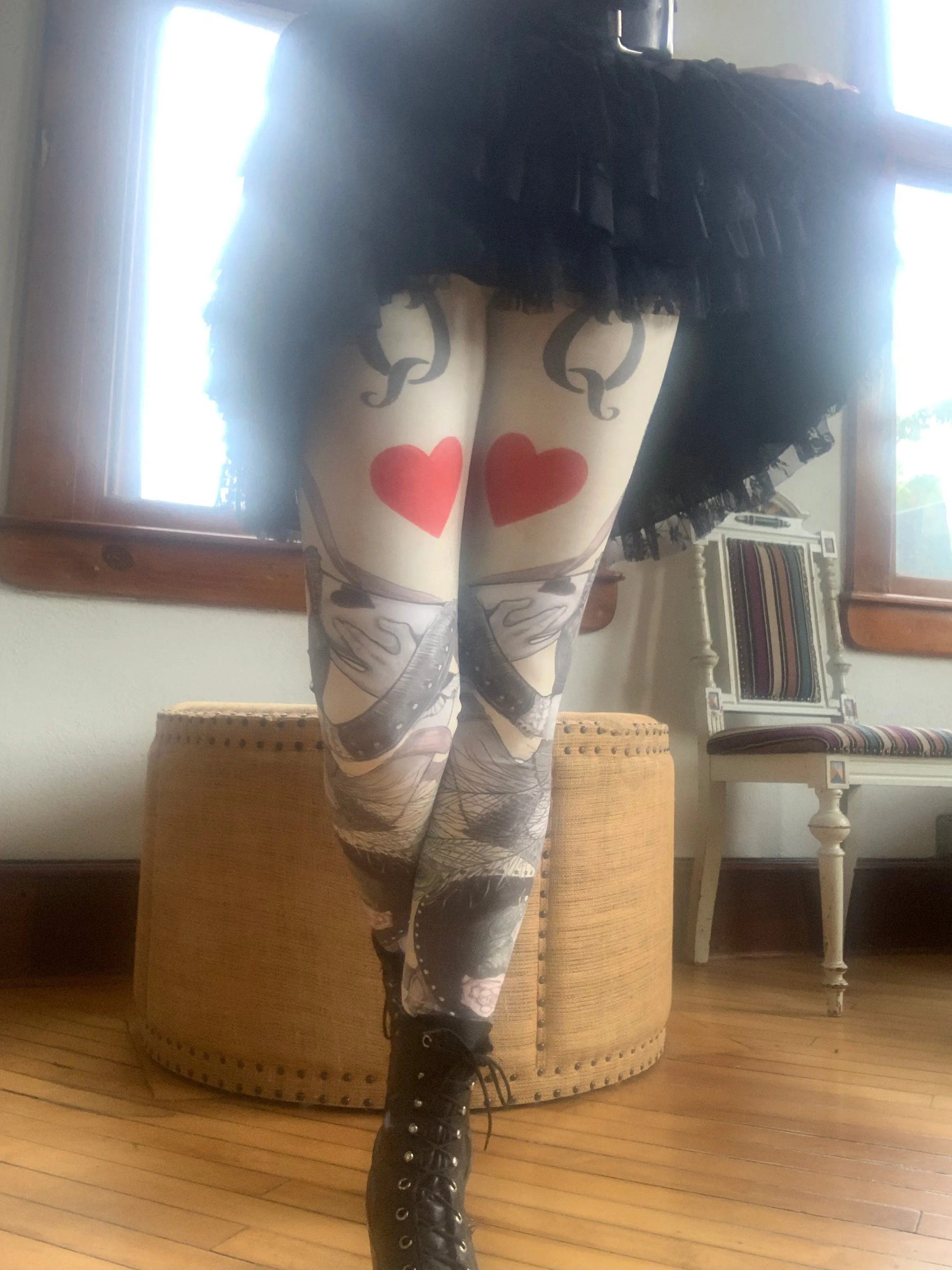 Queen of (Can-Can) Hearts Legging by fox savant