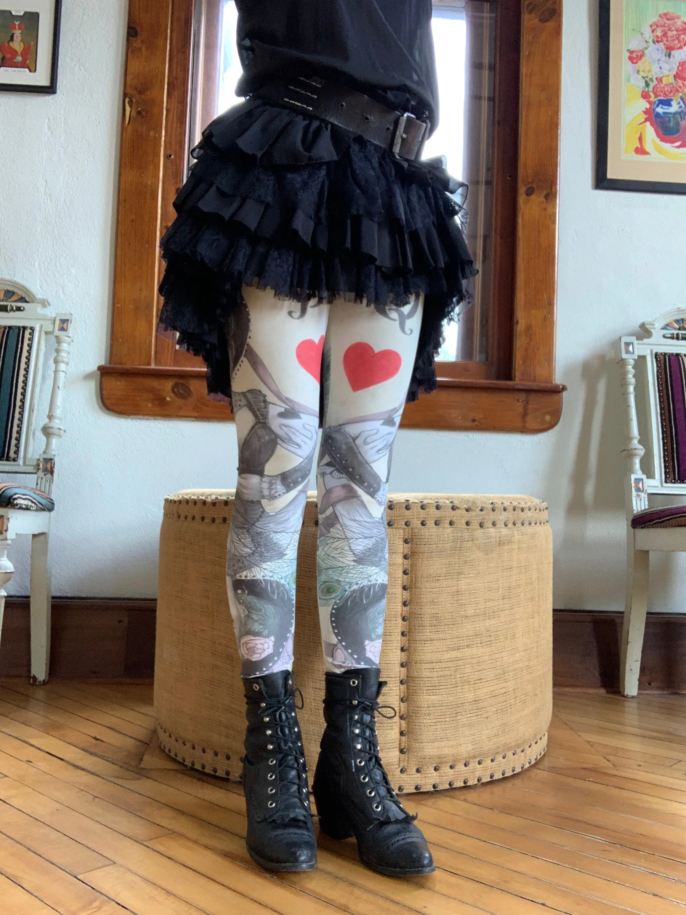 Queen of (Can-Can) Hearts Legging by fox savant