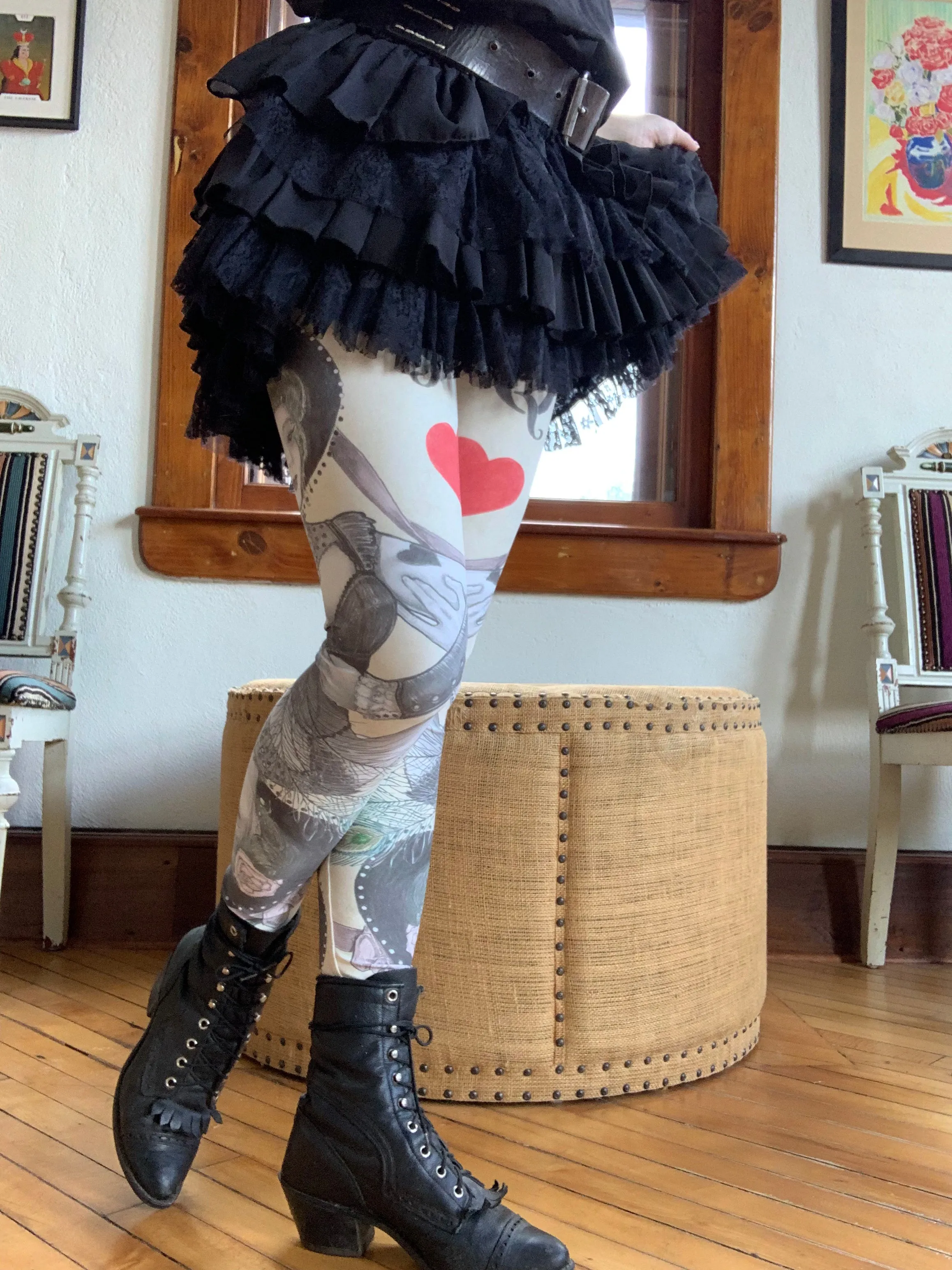 Queen of (Can-Can) Hearts Legging by fox savant